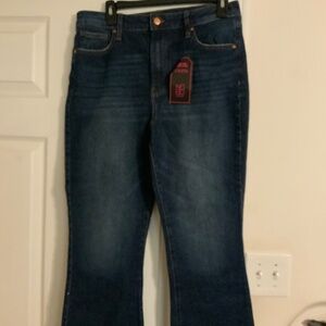 NWT No Boundaries Jeans Sz 11